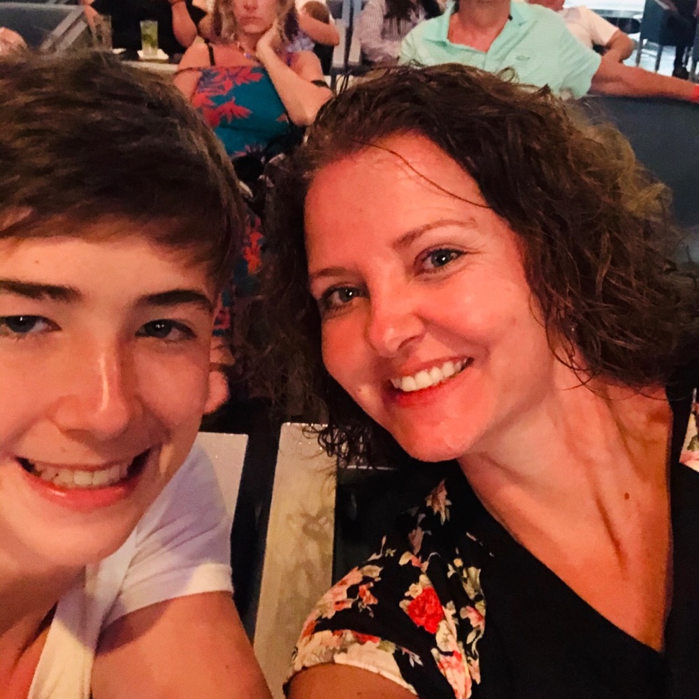 Meet your Posher, Lori